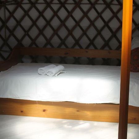 Yourte Grain De Folie Hotel Waben Luaran gambar