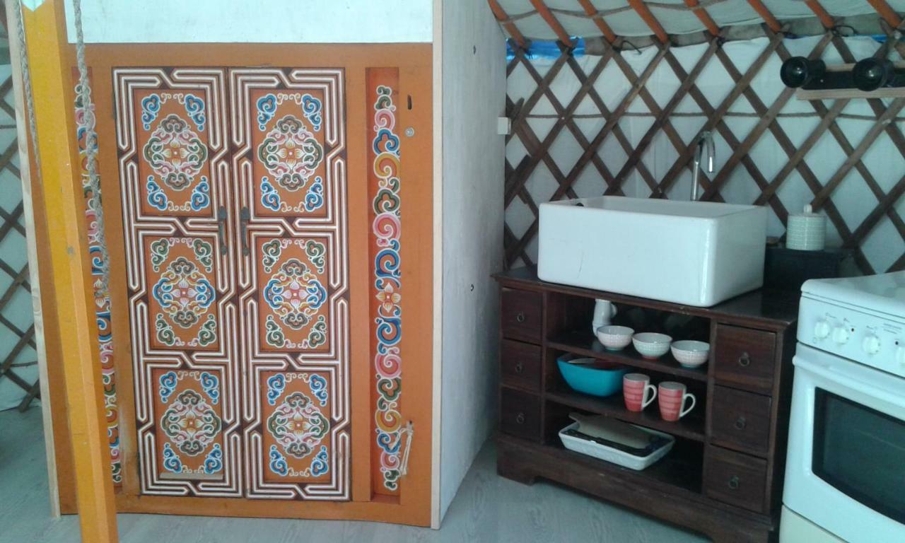 Yourte Grain De Folie Hotel Waben Luaran gambar
