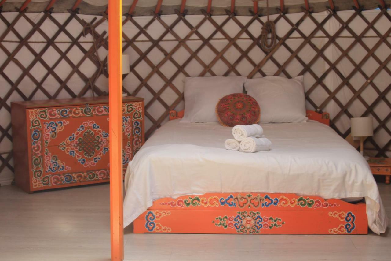 Yourte Grain De Folie Hotel Waben Luaran gambar